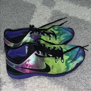 NIKE WOMENS GALAXY RUNNING SHOE